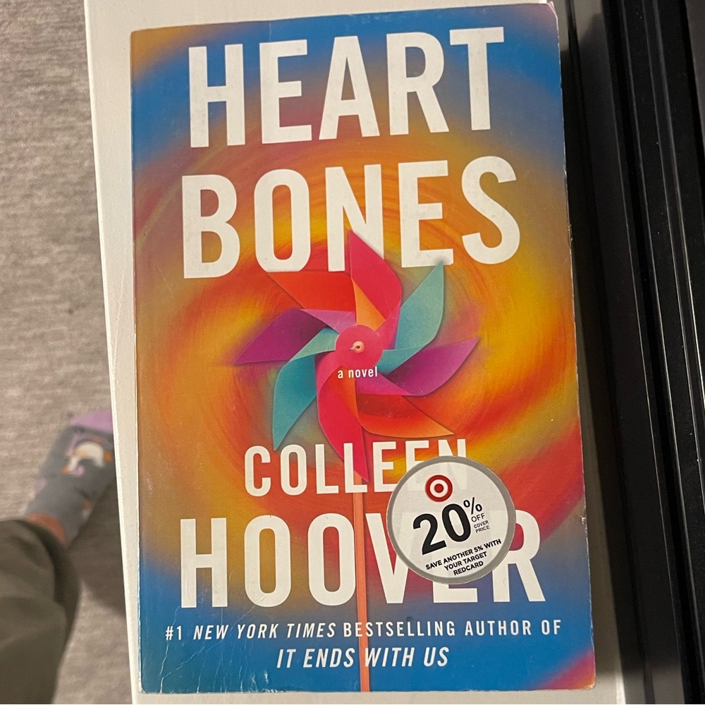 Heart bones by Colleen Hoover